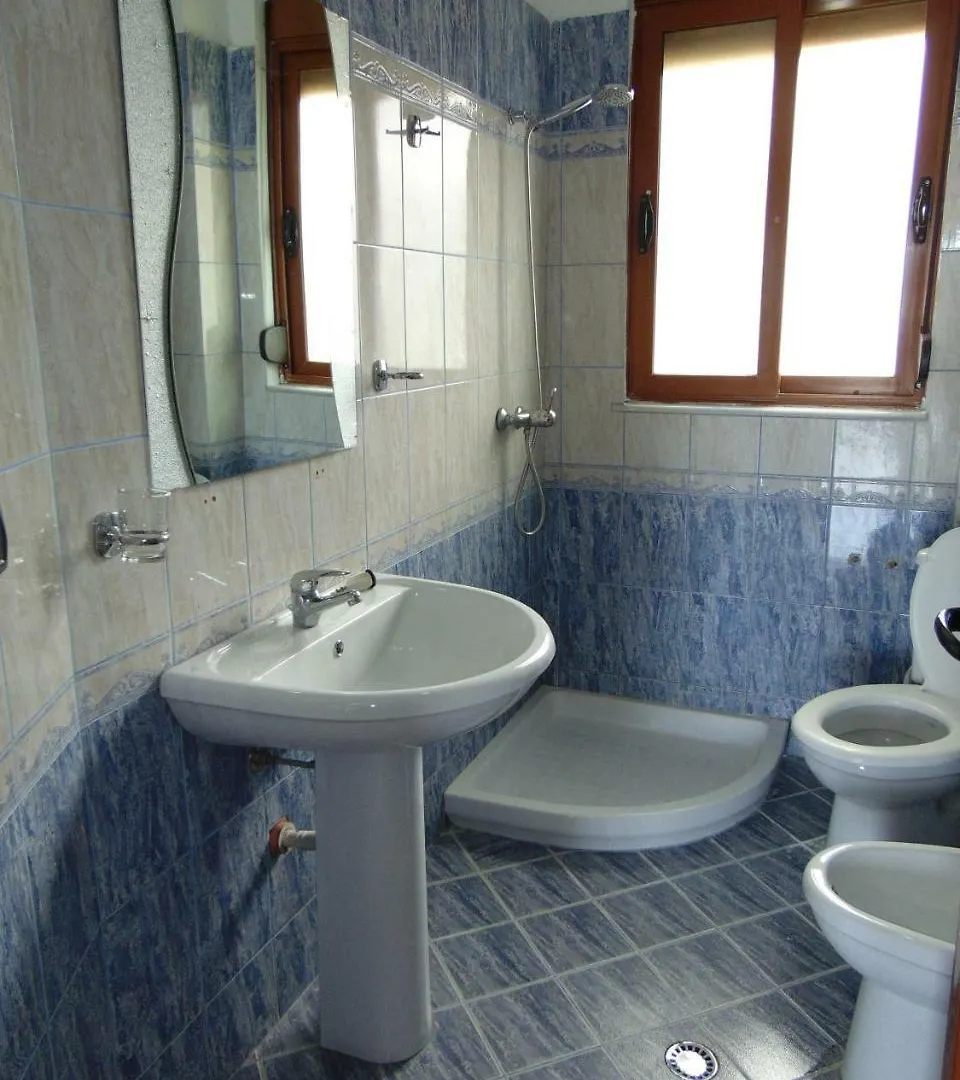 Vila Genos Lungomare Aparthotel Vlore