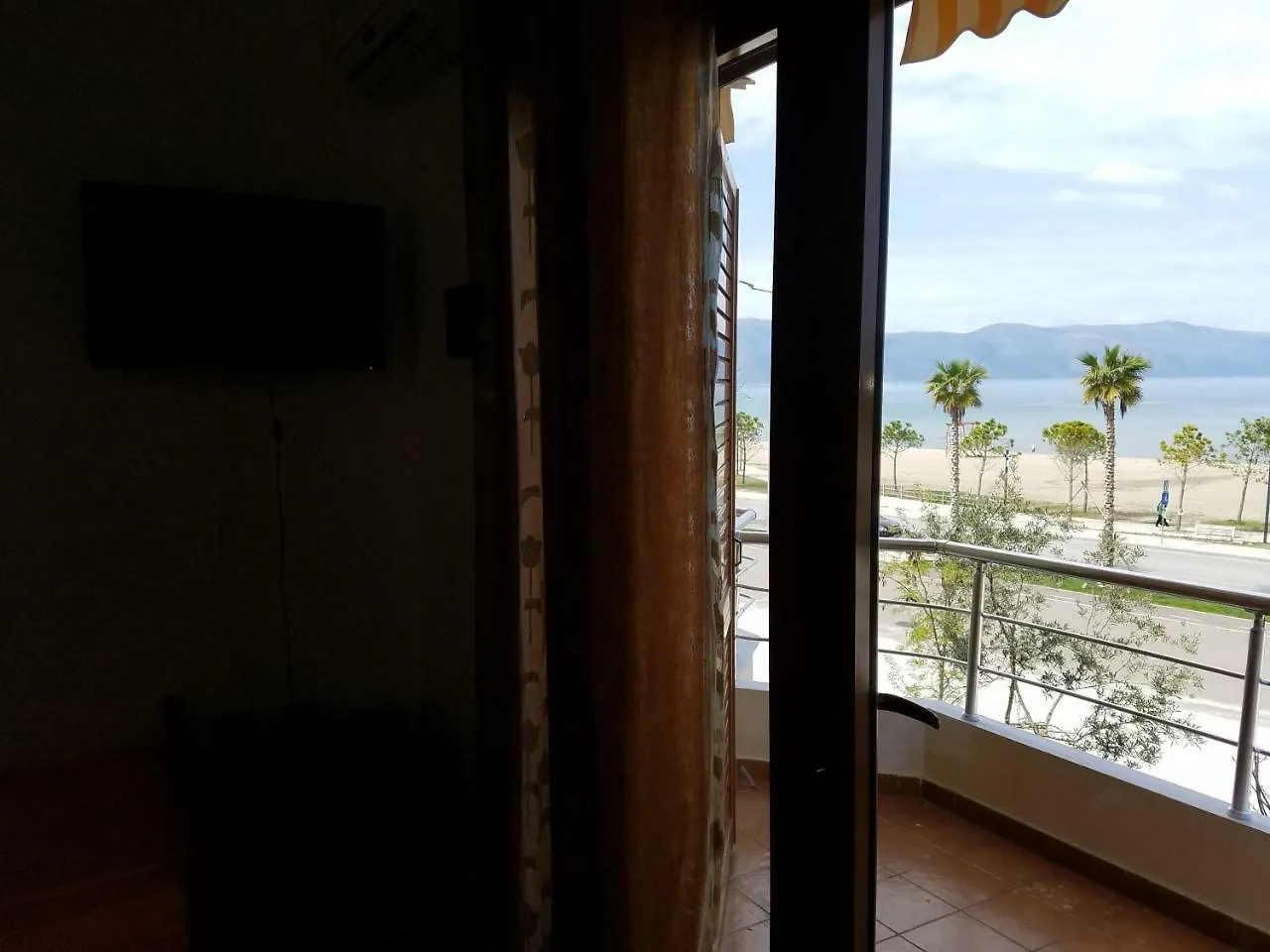 Vila Genos Lungomare Aparthotel Vlore Albania