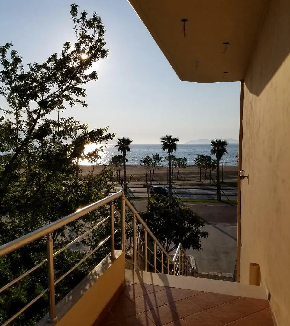 Vila Genos Lungomare Aparthotel Vlore