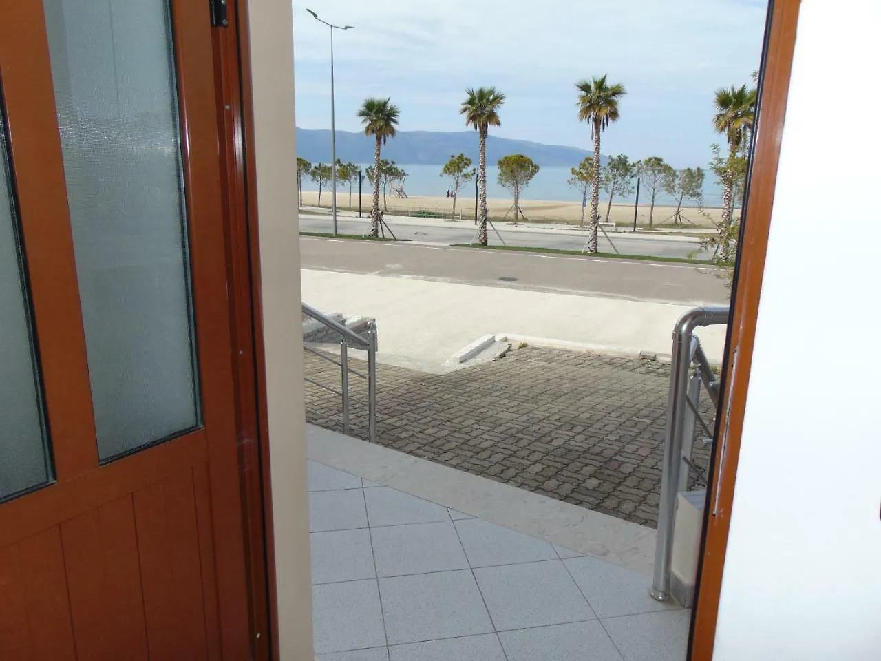 Vila Genos Lungomare Aparthotel Vlore