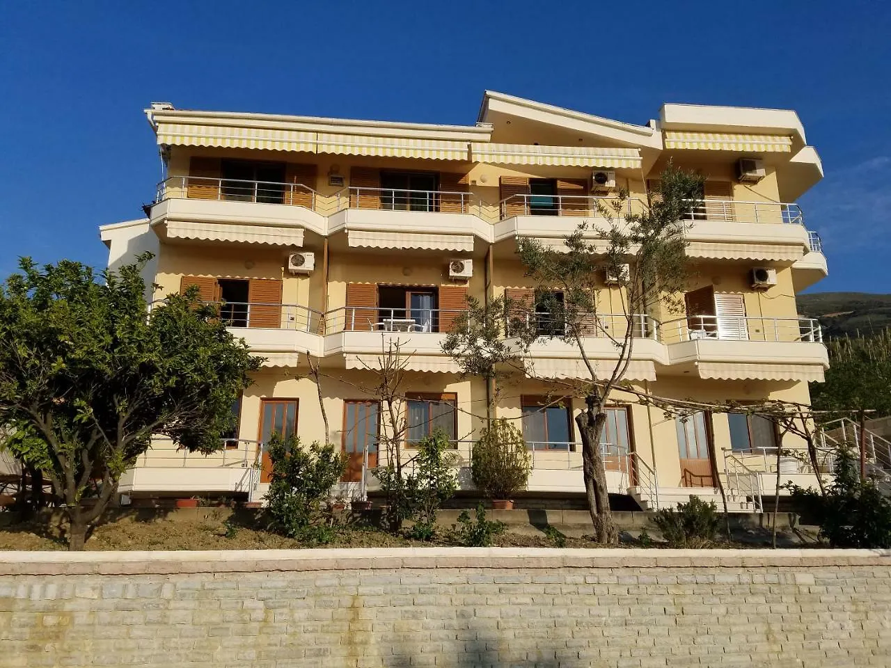 Vila Genos Lungomare Aparthotel Vlore Albania